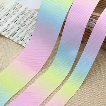 Elég 25mm 40mm 50mm (1 méter/lot) gradiens színek szivárvány nyomtatott grosgrain szalag DIY Csomagolás Esküvő Party Haj Masni Dekoráció